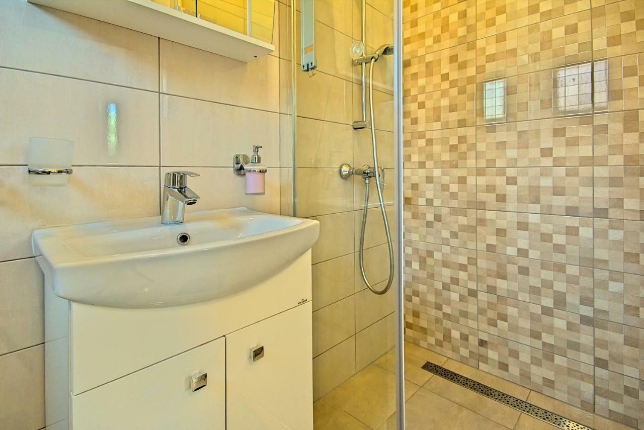 App Klabot *** Apartment Umag Exterior foto